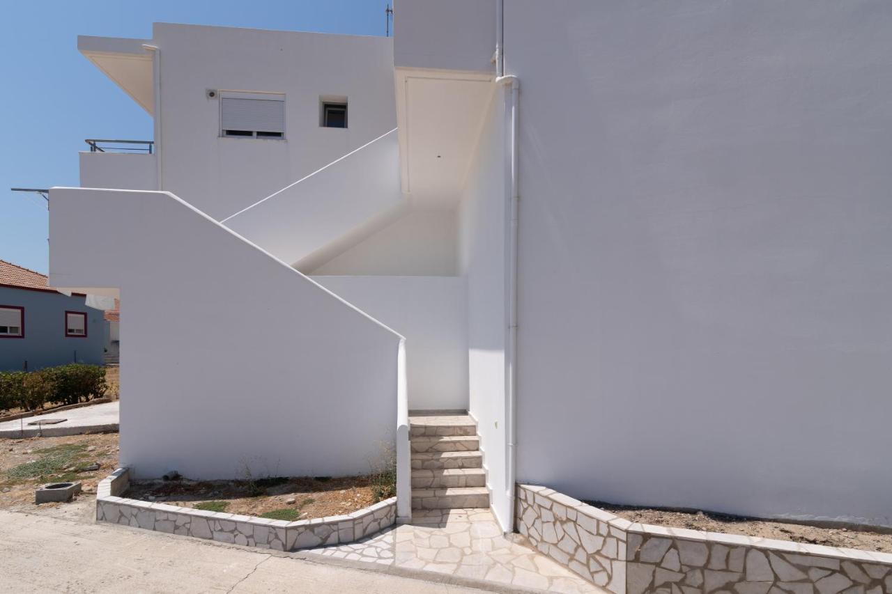 Apartmán Lungo Mare Gennadi Exteriér fotografie
